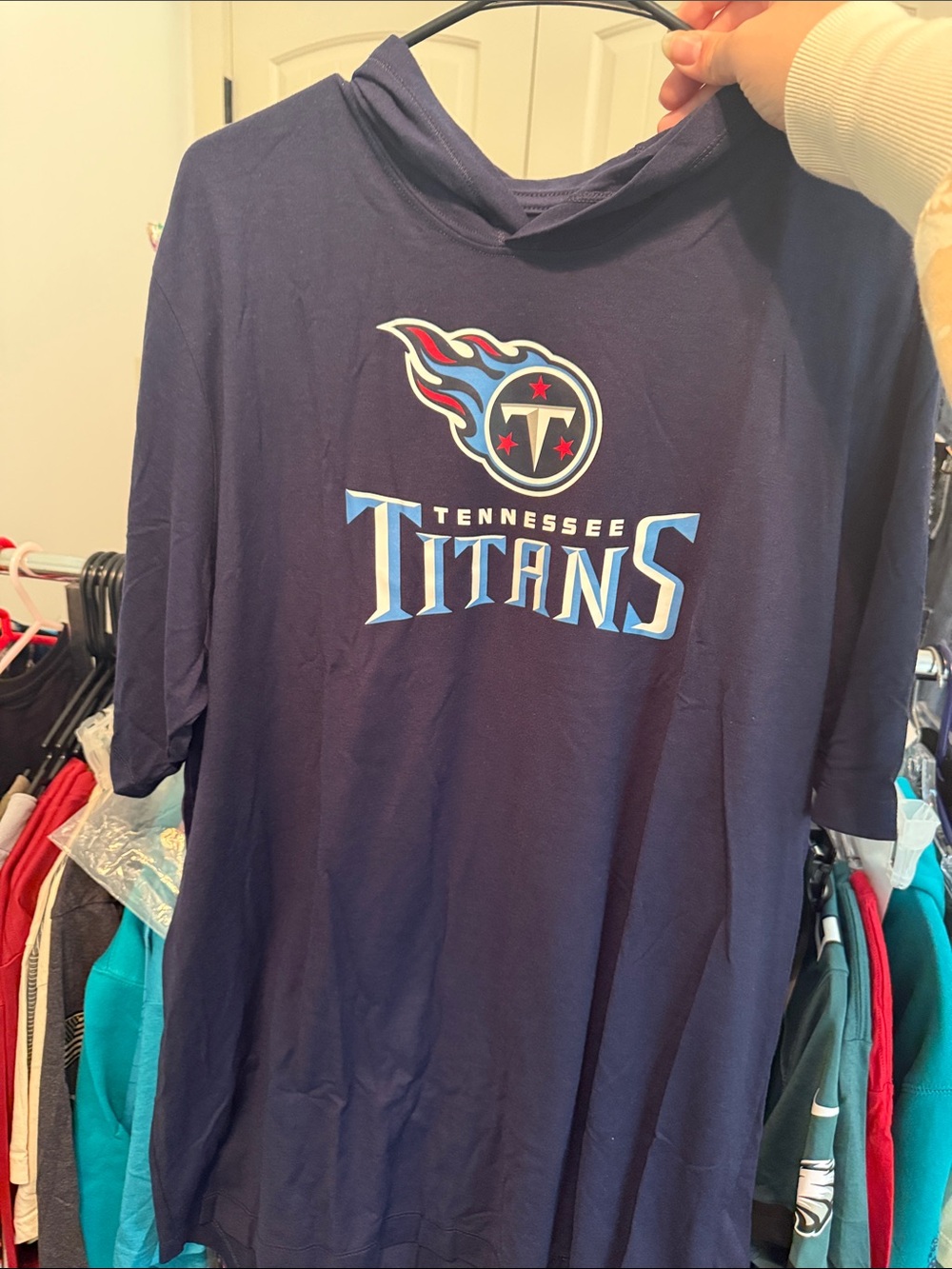 titans tee with hood